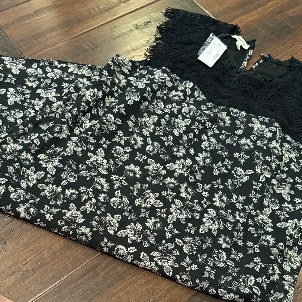 Maurices Black and White Lace Skirt